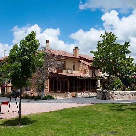 Hospederia Gemma Hotel La Lastrilla Exterior photo